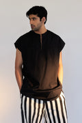 ROSANI The Armis t-shirt in black, detail of invisible zip and arm hole construction.