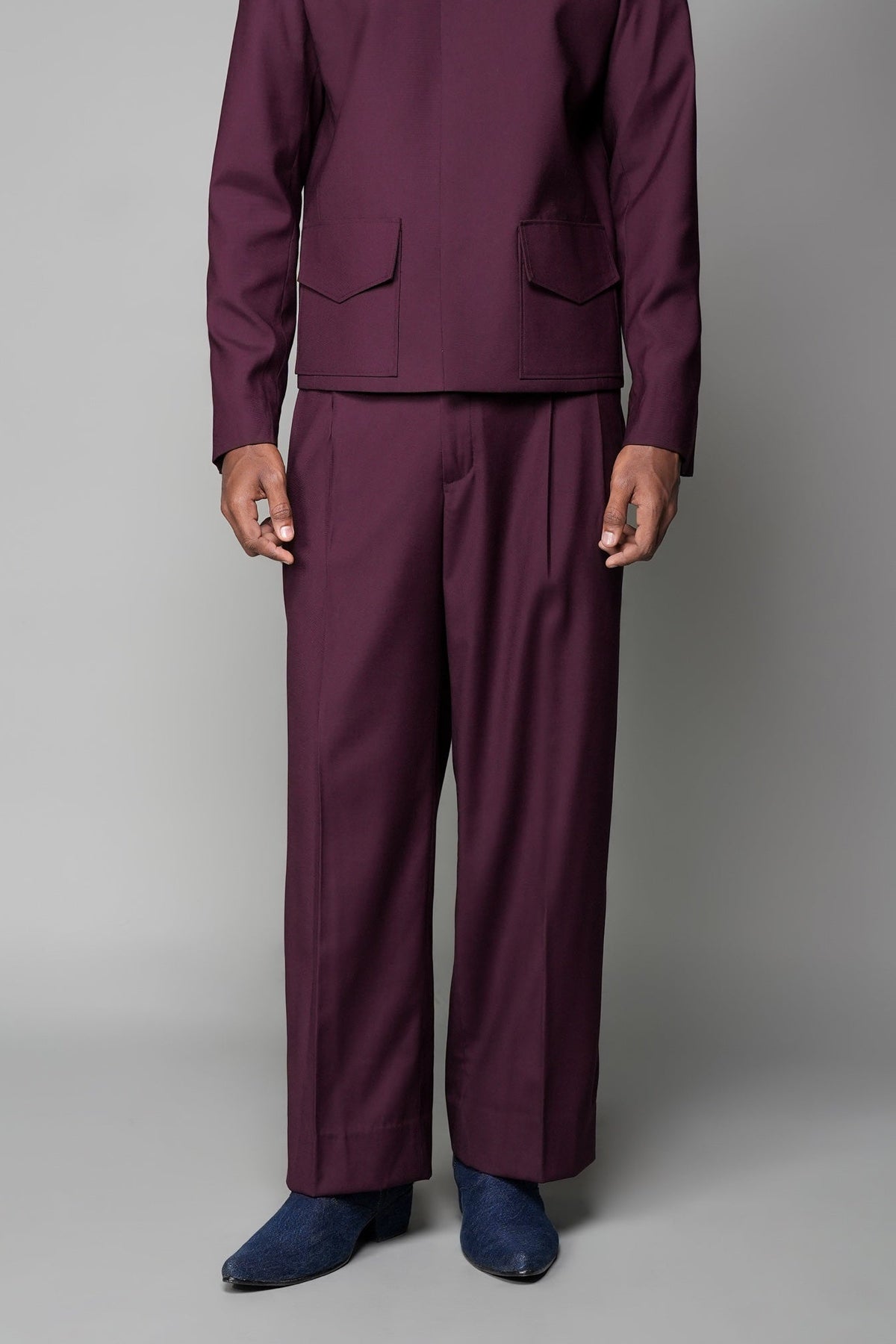 ROSANI The Pulse trouser in plum - high-waisted pleated trouser with broad belt, front view