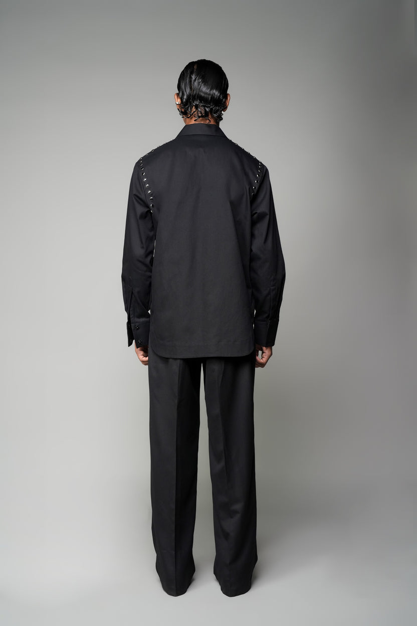 ROSANI The Eclipse shirt in black - full-sleeve shirt with metallic shoulder detail, side view