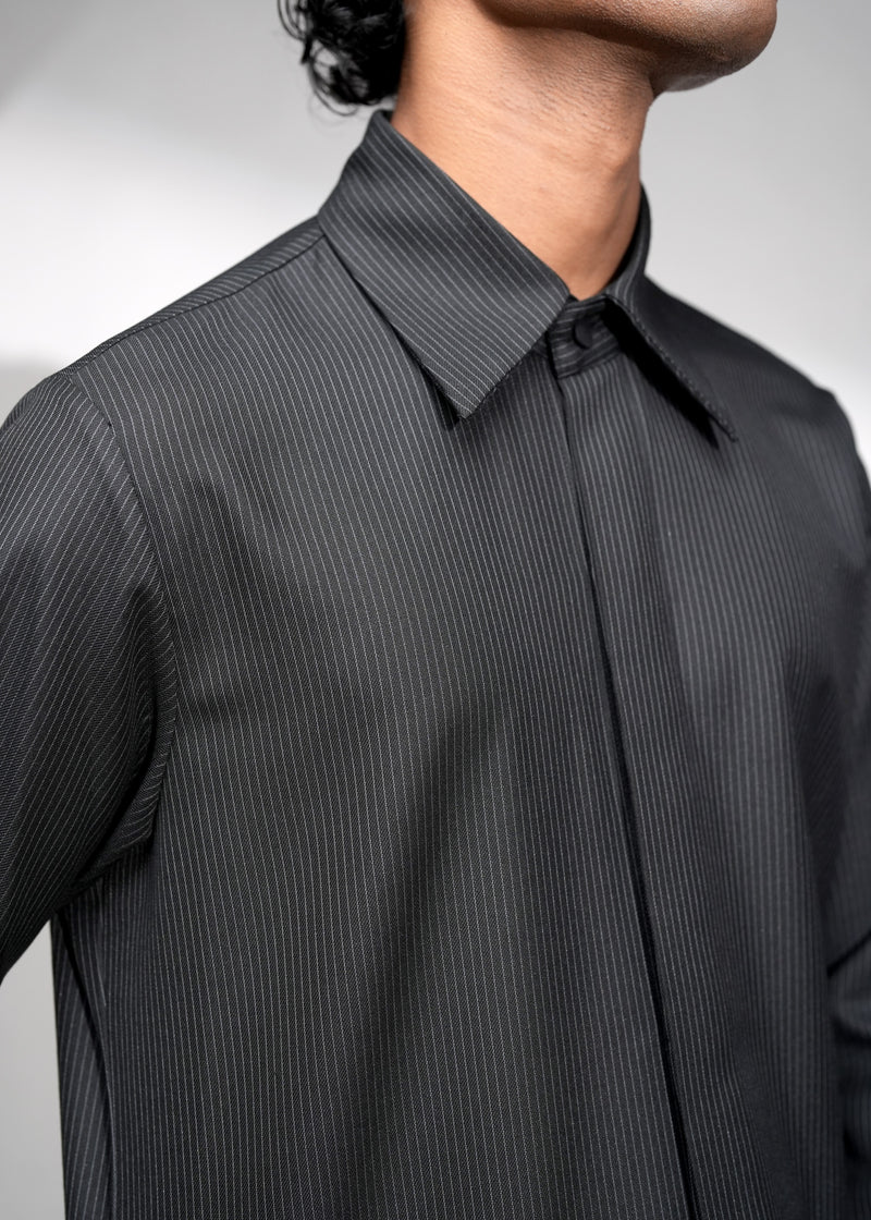 ROSANI The Nave shirt in black - pinstripe full-sleeve shirt, side view