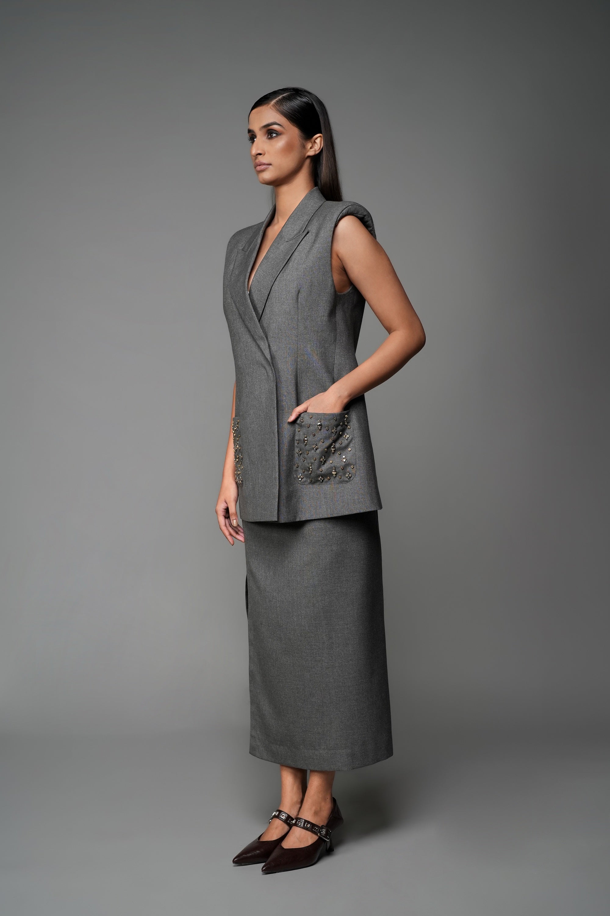 ROSANI The Vessel blazer in grey - sleeveless blazer with padded shoulders, front view styled with trouser