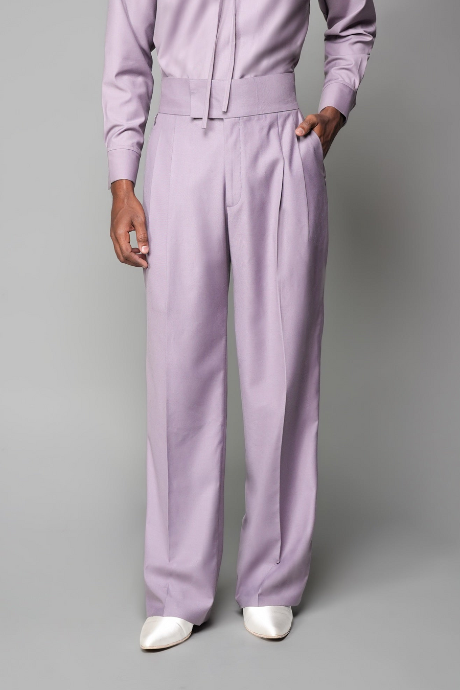 ROSANI The Pulse trouser in wisteria - high-waisted tailored trousers with front pleats and wide-leg fit, front view
