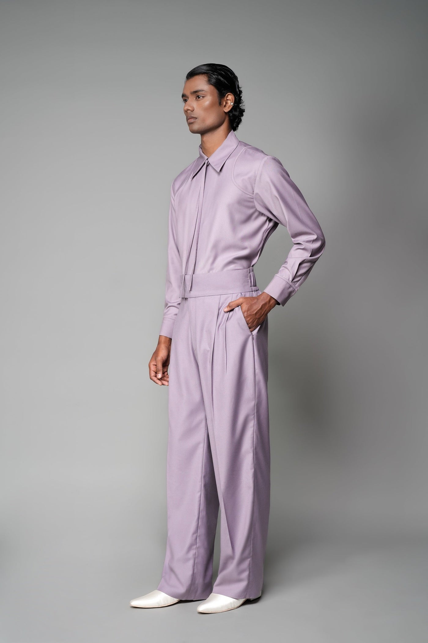 ROSANI The Pulse trouser in wisteria - high-waisted tailored trousers with front pleats and wide-leg fit, front side view