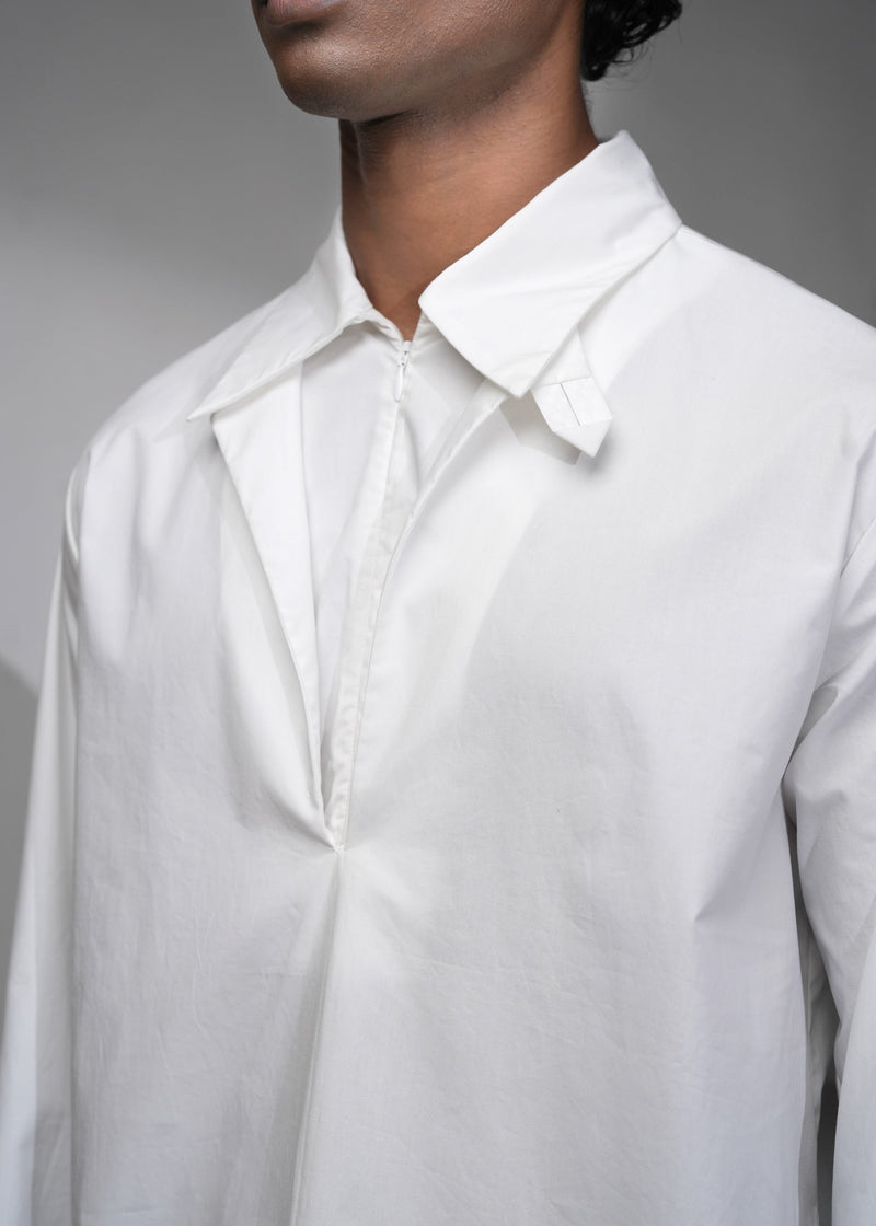 ROSANI The Serenity shirt in white - relaxed zip-up shirt with sharp collar and clean front placket, detail view