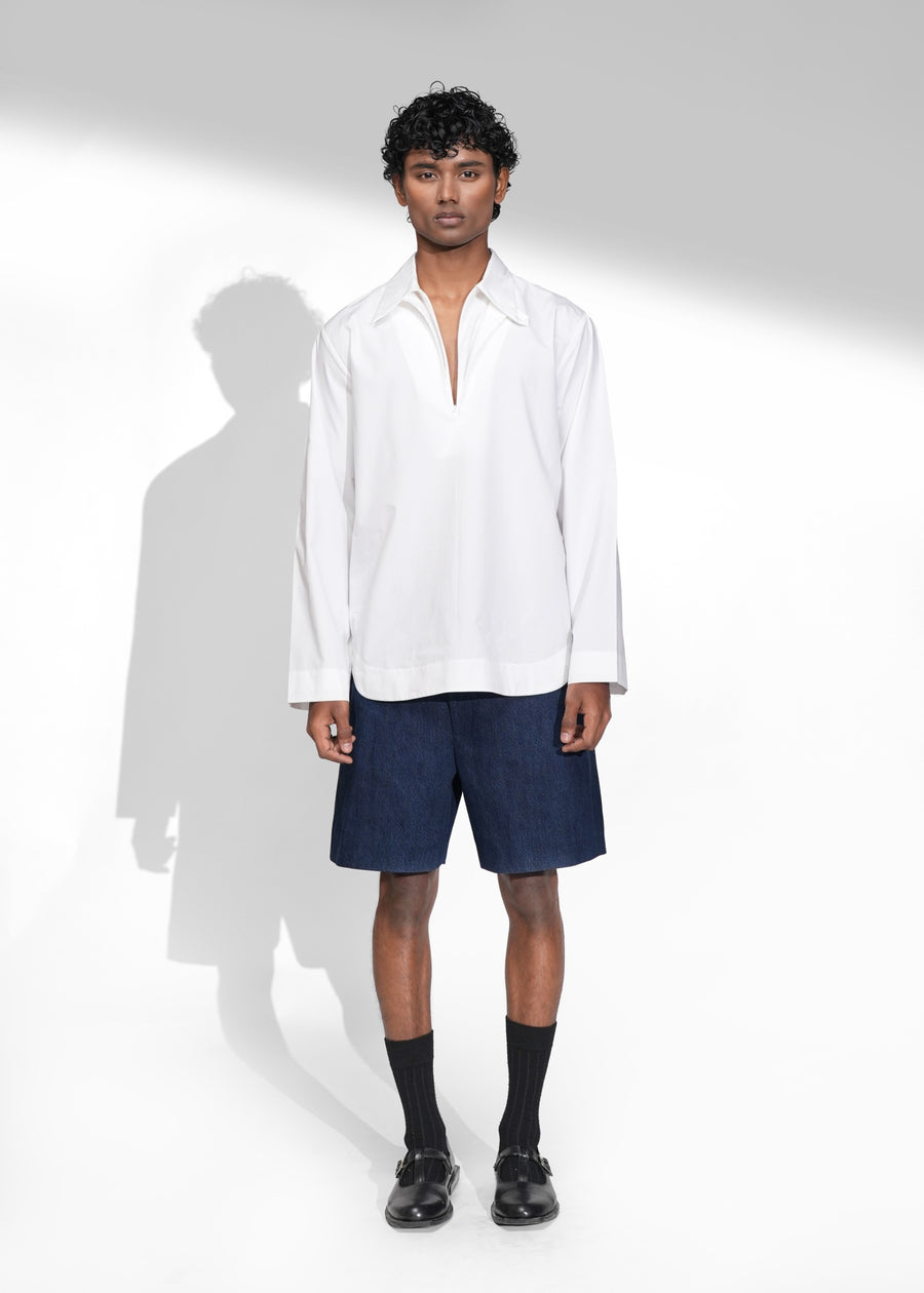 ROSANI The Serenity shirt in white - full-sleeve shirt with layered round-neck and zip collar, front view