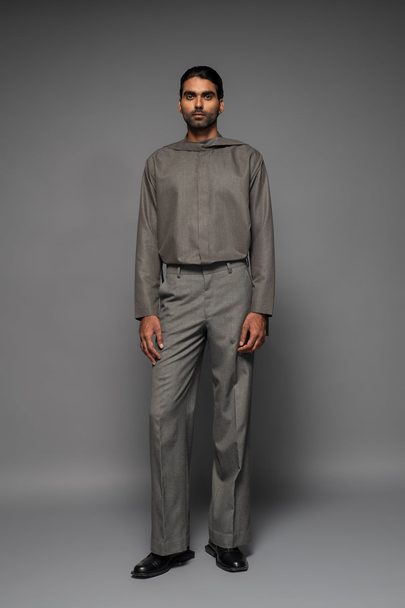 ROSANI The Spina trouser in graphite - straight-fit tailored trousers with pressed creases, full front view, styled with a matching grey top and black shoes