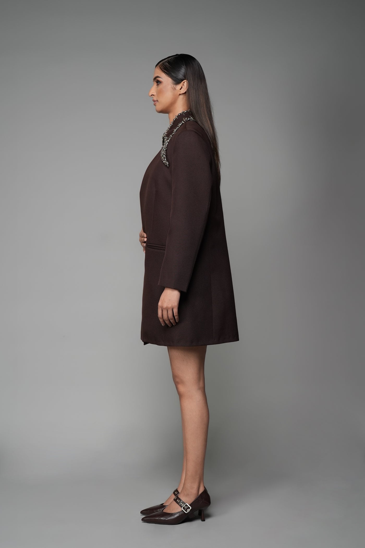 ROSANI The Valley blazer in mocha - longline collarless blazer with metallic embellished collar detail, side view