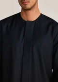 ROSANI The Sammen shirt in obsidian - obsidian round-neck snap-button shirt, craft detail