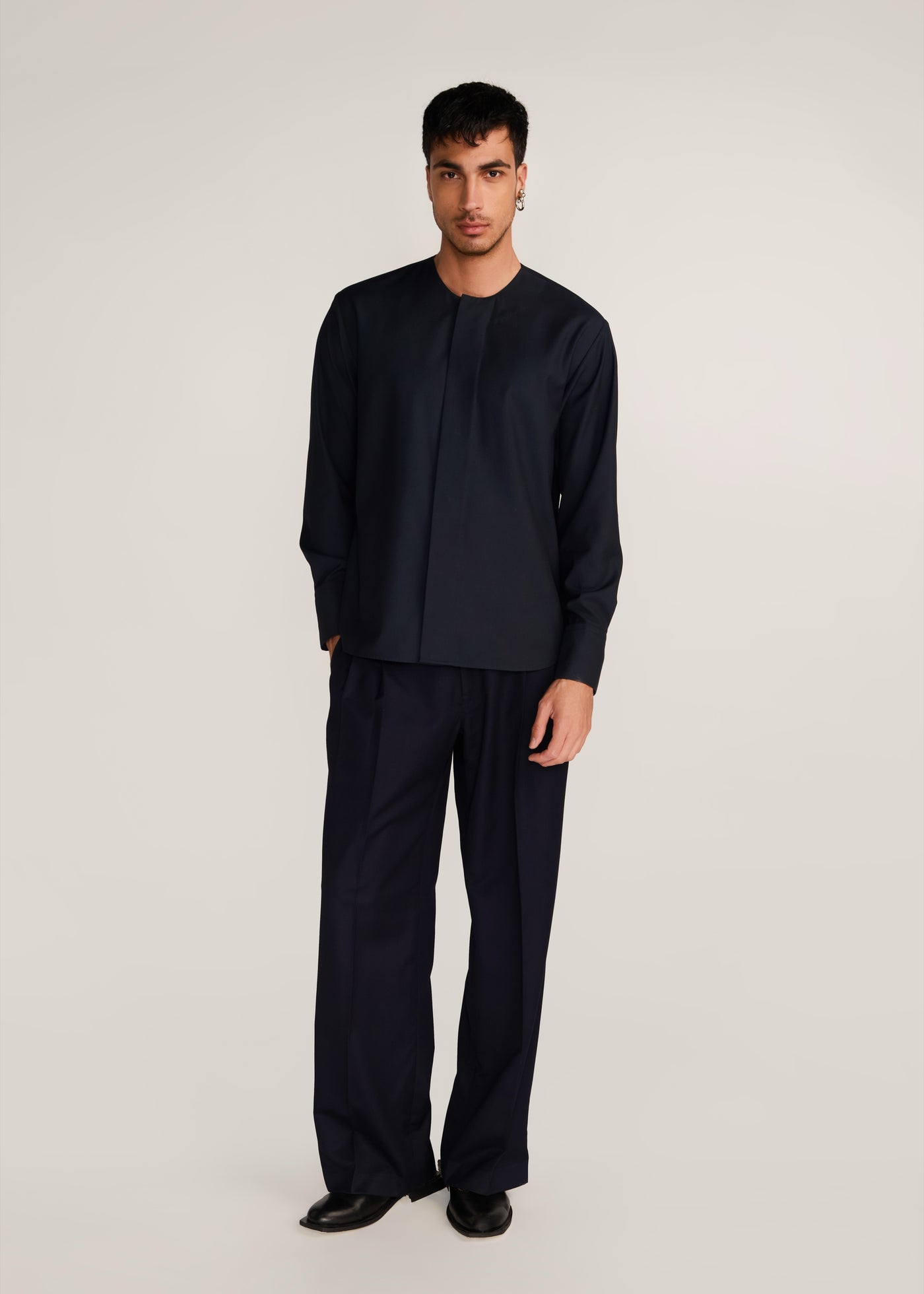 ROSANI The Sammen shirt in obsidian - obsidian round-neck snap-button shirt, front view