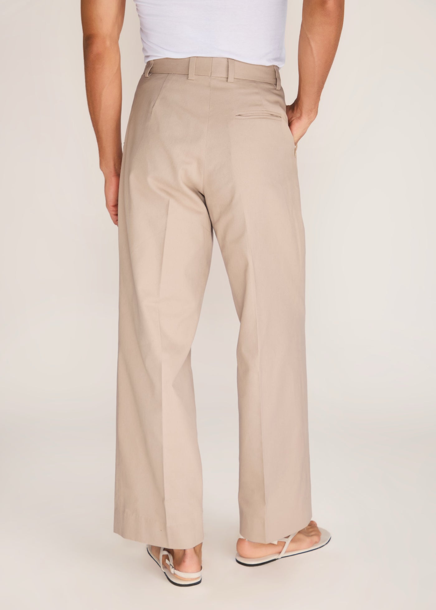 ROSANI The Unión trouser in sand dune - sand dune pleated cotton trouser, back view