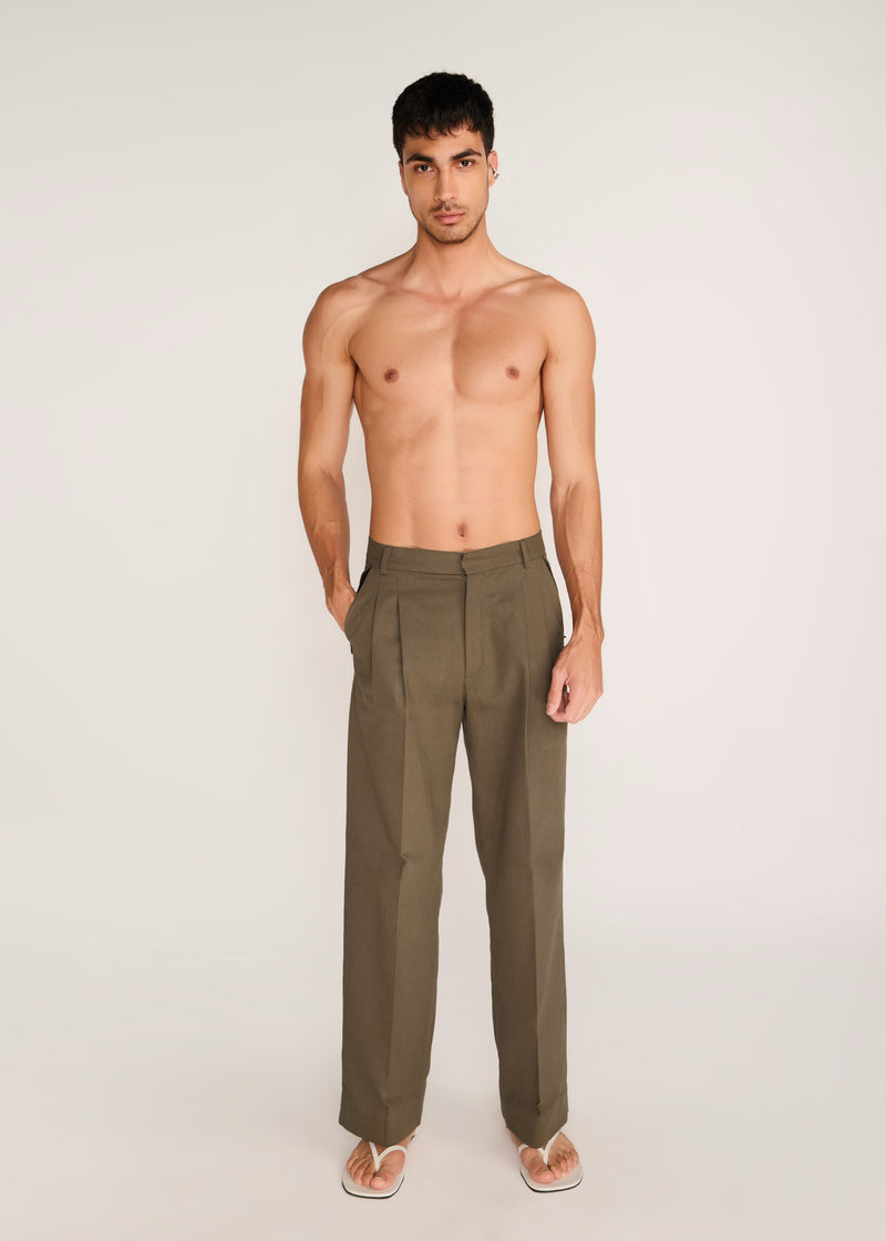 ROSANI The Unión trouser in deep olive - deep olive pleated cotton trouser, front view