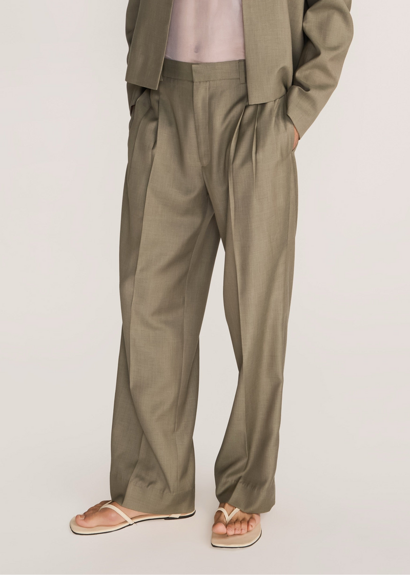 ROSANI The Unisono trouser in olive blossom - suiting fabric, front view