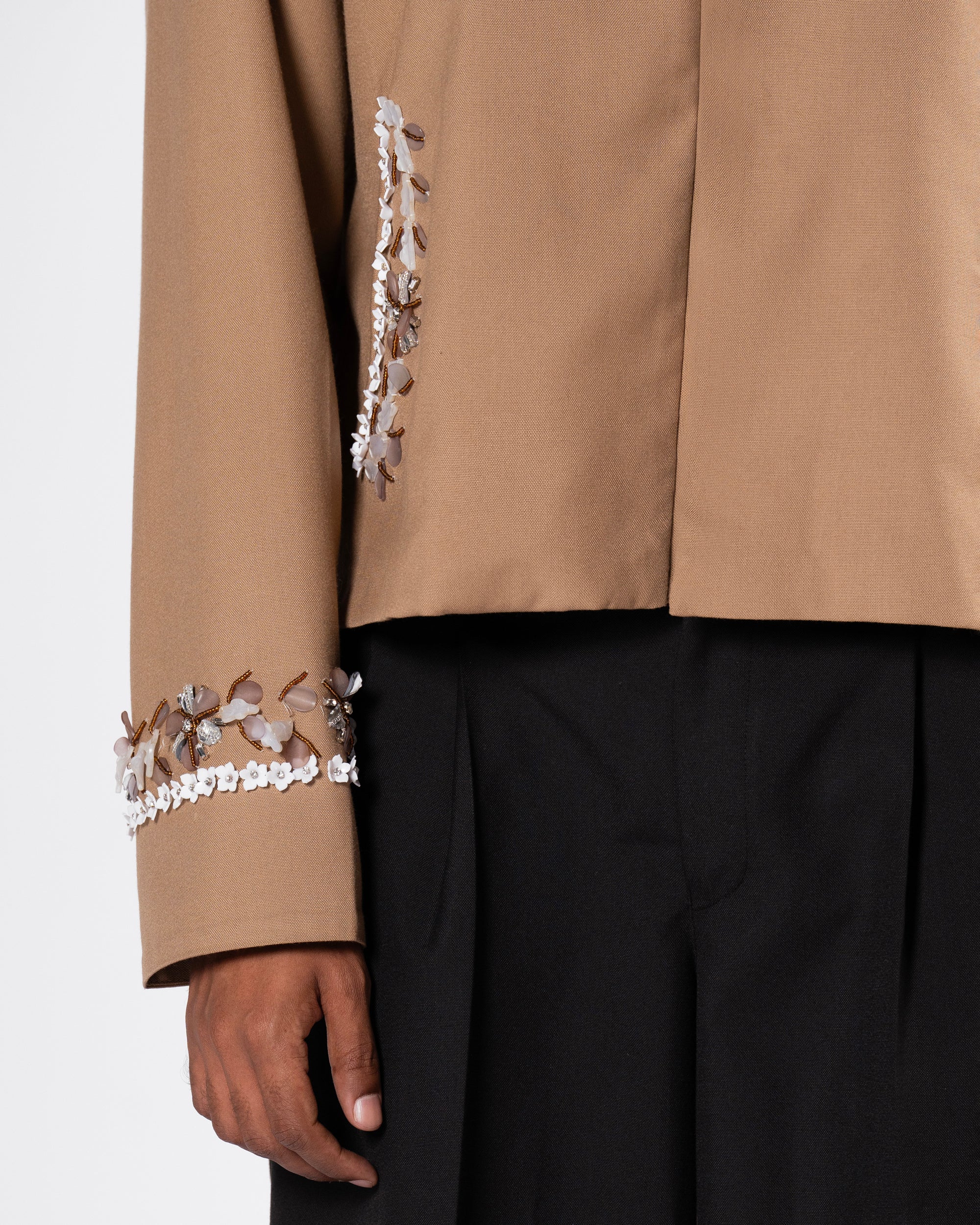 ROSANI The Darby jacket in khaki. Second detail view of floral surface coverage.
