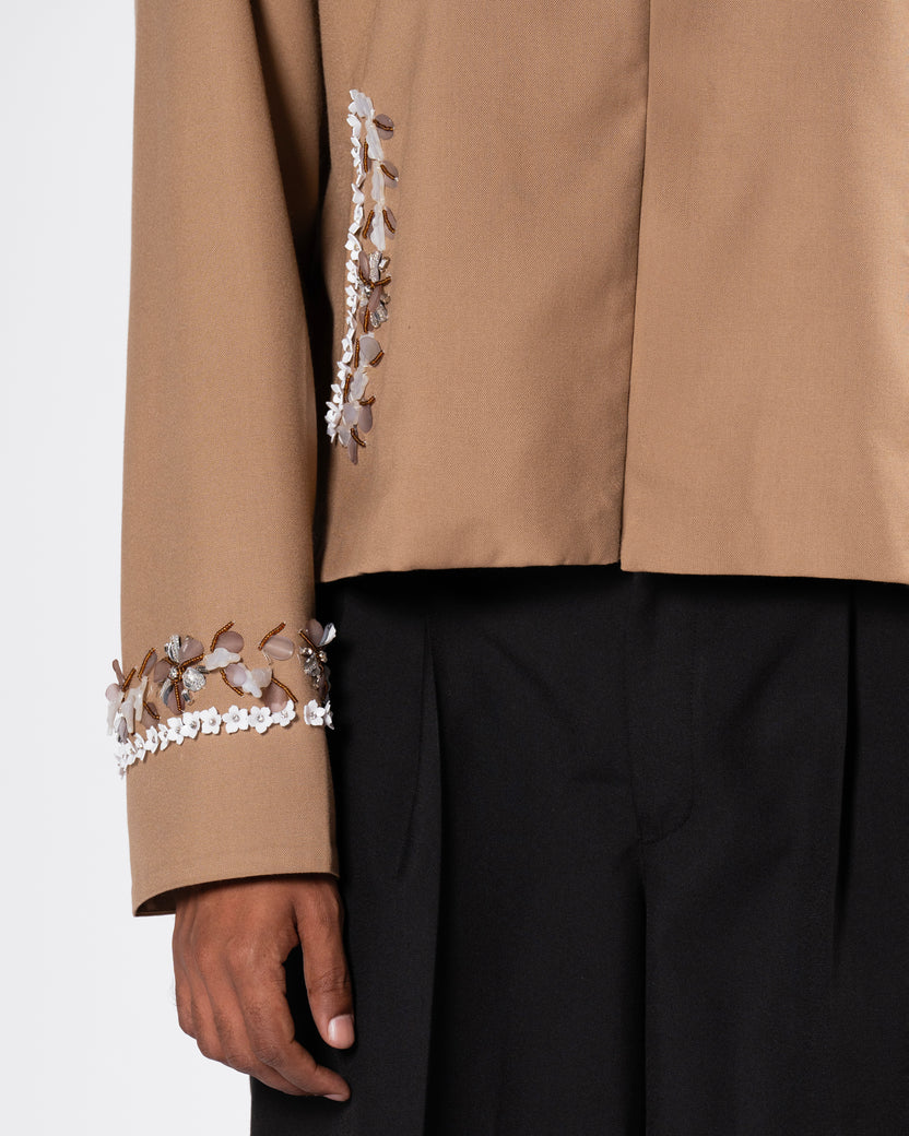ROSANI The Darby jacket in khaki. Second detail view of floral surface coverage.