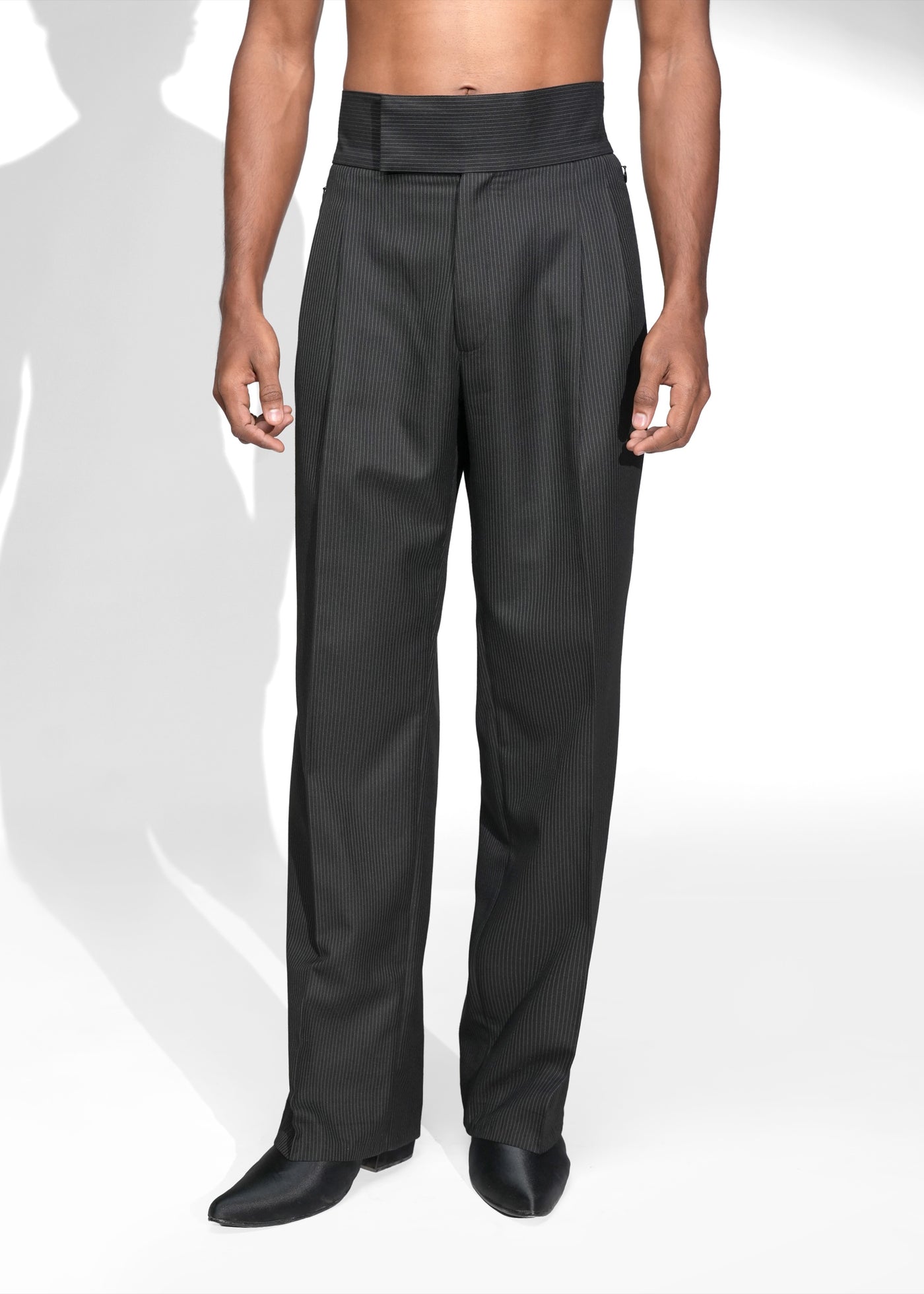 ROSANI The Pulse trouser in black - high waistband pleated trousers, front view
