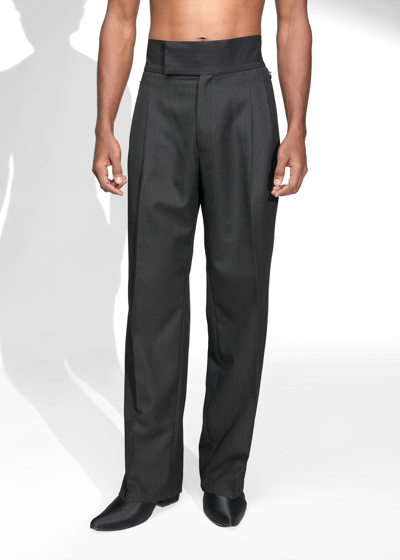 ROSANI The Pulse trouser in black - high waistband pleated trousers, front view