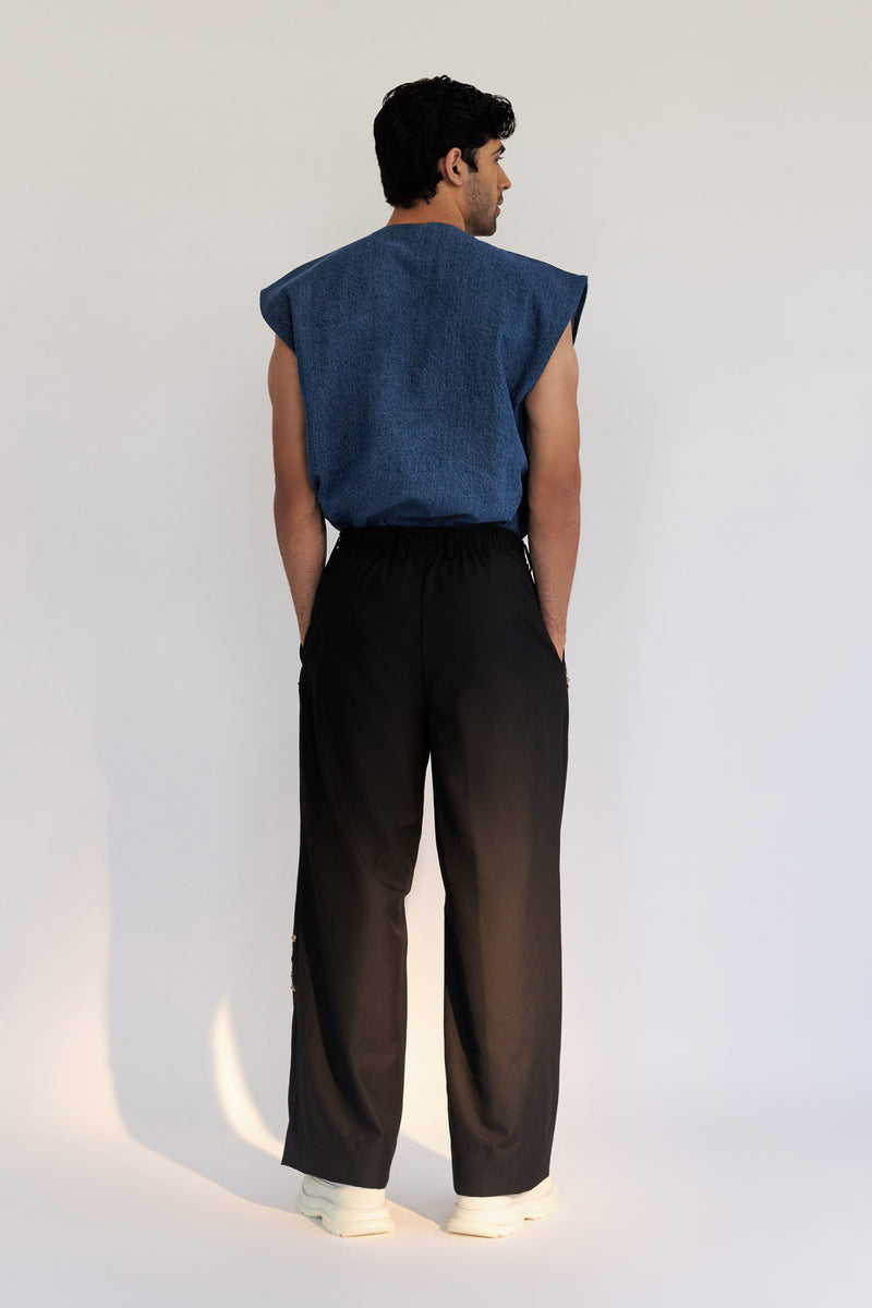 ROSANI The Orto trouser, full-length back view. DYMENSION collection.